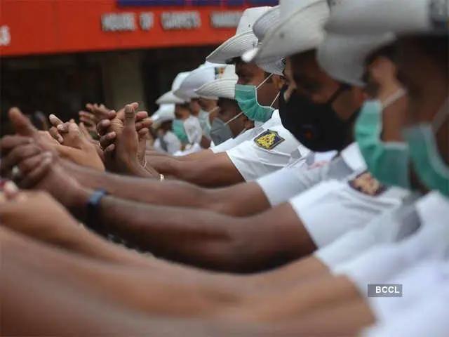 கொரோனாவின் தாக்கம்: அரசுத்துறை, மருத்துவத்துறை மற்றும் பொதுமக்களின் எண்ணங்களும் செயல்களும்